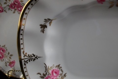 ROYAL CROWN DERBY ROYAL PINXTON ROSES A1155 -  SERVING PLATTER  13  1/8"    .....   https://www.jaapiesfinechinastore.com