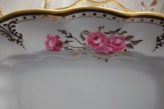 ROYAL CROWN DERBY ROYAL PINXTON ROSES A1155 -  SERVING PLATTER  13  1/8"    .....   http://jaapiesfinechinastore.com