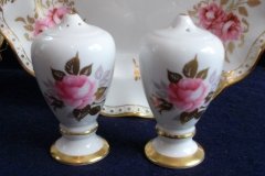 ROYAL CROWN DERBY ROYAL PINXTON ROSES A1155 -  SHAKER  7 HOLE  .....   http://jaapiesfinechinastore.com