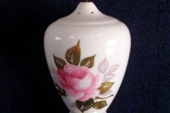 ROYAL CROWN DERBY ROYAL PINXTON ROSES A1155 -  SHAKER  7 HOLE  .....   http://jaapiesfinechinastore.com