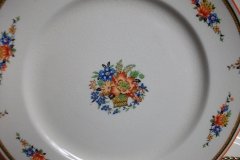 ROYAL WINTON/ GRIMWADES DUCHESS #9457- DINNER PLATE   .....   http://jaapiesfinechinastore.com