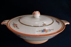 ROYAL WINTON/ GRIMWADES DUCHESS #9457-  COVERED SERVING BOWL   .....   http://jaapiesfinechinastore.com