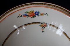 ROYAL WINTON/ GRIMWADES DUCHESS #9457-  COVERED SERVING BOWL   .....   http://jaapiesfinechinastore.com