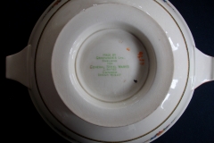 ROYAL WINTON/ GRIMWADES DUCHESS #9457-  COVERED SERVING BOWL   .....   https://www.jaapiesfinechinastore.com