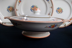 ROYAL WINTON/ GRIMWADES DUCHESS #9457-  COVERED SERVING BOWL   .....   https://www.jaapiesfinechinastore.com