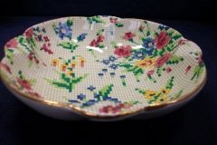 ROYAL WINTON QUEEN ANNE- ROUNDED SQUARE SWEET MEAT DISH  4 7/8"    .....   http://jaapiesfinechinastore.com