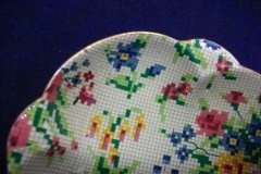 ROYAL WINTON QUEEN ANNE- ROUNDED SQUARE SWEET MEAT DISH  4 7/8"    .....   http://jaapiesfinechinastore.com