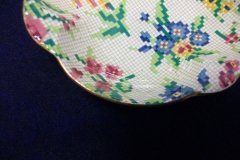 ROYAL WINTON QUEEN ANNE- ROUNDED SQUARE SWEET MEAT DISH  4 7/8"    .....   http://jaapiesfinechinastore.com