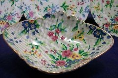 ROYAL WINTON QUEEN ANNE- SWEET MEAT DISH 5 5/8" (DIAMOND)   .....   http://jaapiesfinechinastore.com