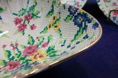 ROYAL WINTON QUEEN ANNE- SWEET MEAT DISH 5 5/8" (DIAMOND)   .....   http://jaapiesfinechinastore.com