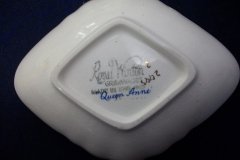 ROYAL WINTON QUEEN ANNE- SWEET MEAT DISH 5 5/8" (DIAMOND)   .....   http://jaapiesfinechinastore.com