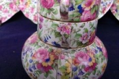 ROYAL WINTON SUMMERTIME-  MINI TEAPOT STACKING SET  ..... http://jaapiesfinechinastore.com