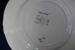 ROYAL WINTON SUMMERTIME- SALAD PLATE 7 7/8" (ATHENA)  ..... http://jaapiesfinechinastore.com
