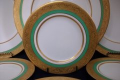 ROYAL WORCESTER 3353 GREEN- BREAD & BUTTER PLATE    .....   http://jaapiesfinechinastore.com