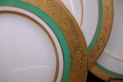 ROYAL WORCESTER 3353 GREEN- BREAD & BUTTER PLATE    .....   https://www.jaapiesfinechinastore.com