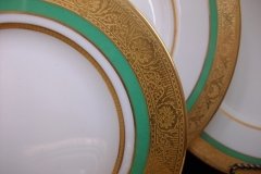 ROYAL WORCESTER 3353 GREEN- BREAD & BUTTER PLATE    .....   http://jaapiesfinechinastore.com