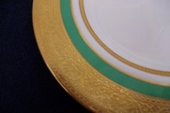 ROYAL WORCESTER 3353 GREEN- BREAD & BUTTER PLATE    .....   http://jaapiesfinechinastore.com