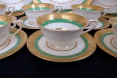 ROYAL WORCESTER 3353 GREEN- CUP &  SAUCER    .....   http://jaapiesfinechinastore.com