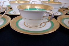 ROYAL WORCESTER 3353 GREEN- CUP &  SAUCER    .....   http://jaapiesfinechinastore.com