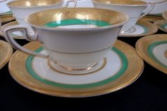 ROYAL WORCESTER 3353 GREEN- CUP &  SAUCER    .....   http://jaapiesfinechinastore.com