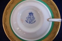 ROYAL WORCESTER 3353 GREEN- CUP &  SAUCER    .....   http://jaapiesfinechinastore.com