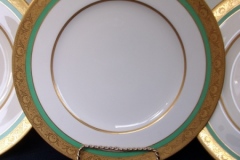 ROYAL WORCESTER 3353 GREEN- DINNER PLATE    .....   https://www.jaapiesfinechinastore.com