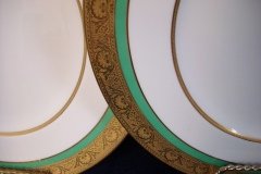 ROYAL WORCESTER 3353 GREEN- DINNER PLATE    .....   http://jaapiesfinechinastore.com