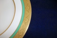 ROYAL WORCESTER 3353 GREEN- LUNCH  PLATE    .....   http://jaapiesfinechinastore.com