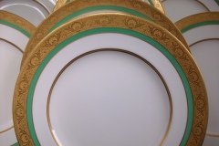 ROYAL WORCESTER 3353 GREEN- LUNCH  PLATE    .....   http://jaapiesfinechinastore.com