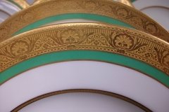 ROYAL WORCESTER 3353 GREEN- LUNCH  PLATE    .....   http://jaapiesfinechinastore.com