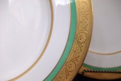 ROYAL WORCESTER 3353 GREEN- LUNCH  PLATE    .....   http://jaapiesfinechinastore.com