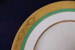 ROYAL WORCESTER 3353 GREEN- LUNCH  PLATE    .....   http://jaapiesfinechinastore.com
