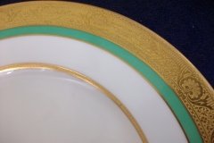 ROYAL WORCESTER 3353 GREEN- LUNCH  PLATE    .....   http://jaapiesfinechinastore.com