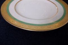 ROYAL WORCESTER 3353 GREEN- LUNCH  PLATE    .....   http://jaapiesfinechinastore.com