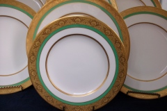 ROYAL WORCESTER 3353 GREEN- SALAD  PLATE    .....   https://www.jaapiesfinechinastore.com