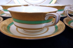 ROYAL WORCESTER 3353 GREEN- SOUP BOWL  &  SAUCER    .....   https://www.jaapiesfinechinastore.com