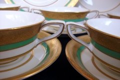 ROYAL WORCESTER 3353 GREEN- SOUP BOWL  &  SAUCER    .....   http://jaapiesfinechinastore.com