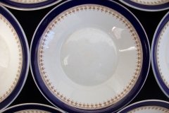 ROYAL WORCESTER COBALT 3898- BERRY BOWL  .....  http://jaapiesfinechinastore.com