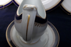 ROYAL WORCESTER COBALT 5786-  GRAVY BOAT #2  .....  https://www.jaapiesfinechinastore.com