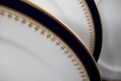 ROYAL WORCESTER COBALT 5488- LUNCHEON PLATE 9 1/8"  .....  http://jaapiesfinechinastore.com