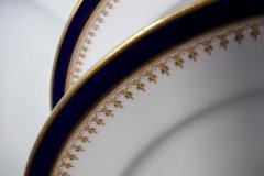 ROYAL WORCESTER COBALT 5488- LUNCHEON PLATE 9 1/8"  .....  http://jaapiesfinechinastore.com