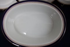 ROYAL WORCESTER COBALT 5786- OVAL SERVING BOWL 12 3/8"  .....  http://jaapiesfinechinastore.com