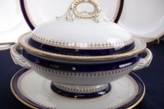 ROYAL WORCESTER COBALT 5786- SAUCE TUREEN #2  .....  http://jaapiesfinechinastore.com