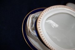 ROYAL WORCESTER COBALT 5786- SAUCE TUREEN #2  .....  http://jaapiesfinechinastore.com
