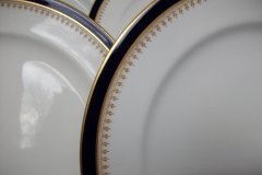 ROYAL WORCESTER COBALT 5488- DINNER PLATE 10 3/8"   .....  http://jaapiesfinechinastore.com