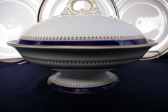 ROYAL WORCESTER COBALT 5786- COVERED FOOTED SERVING BOWL  .....  https://www.jaapiesfinechinastore.com