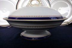 ROYAL WORCESTER COBALT 5786- COVERED FOOTED SERVING BOWL  .....  http://jaapiesfinechinastore.com