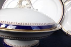 ROYAL WORCESTER COBALT 5786- COVERED FOOTED SERVING BOWL  .....  http://jaapiesfinechinastore.com