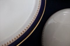 ROYAL WORCESTER COBALT 5786- COVERED FOOTED SERVING BOWL  .....  http://jaapiesfinechinastore.com