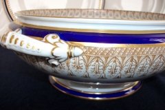 ROYAL WORCESTER (ROYAL CHINA WORKS-GRAINGER) COBALT 3224- SERVING BOWL- NO LID  .....  http://jaapiesfinechinastore.com